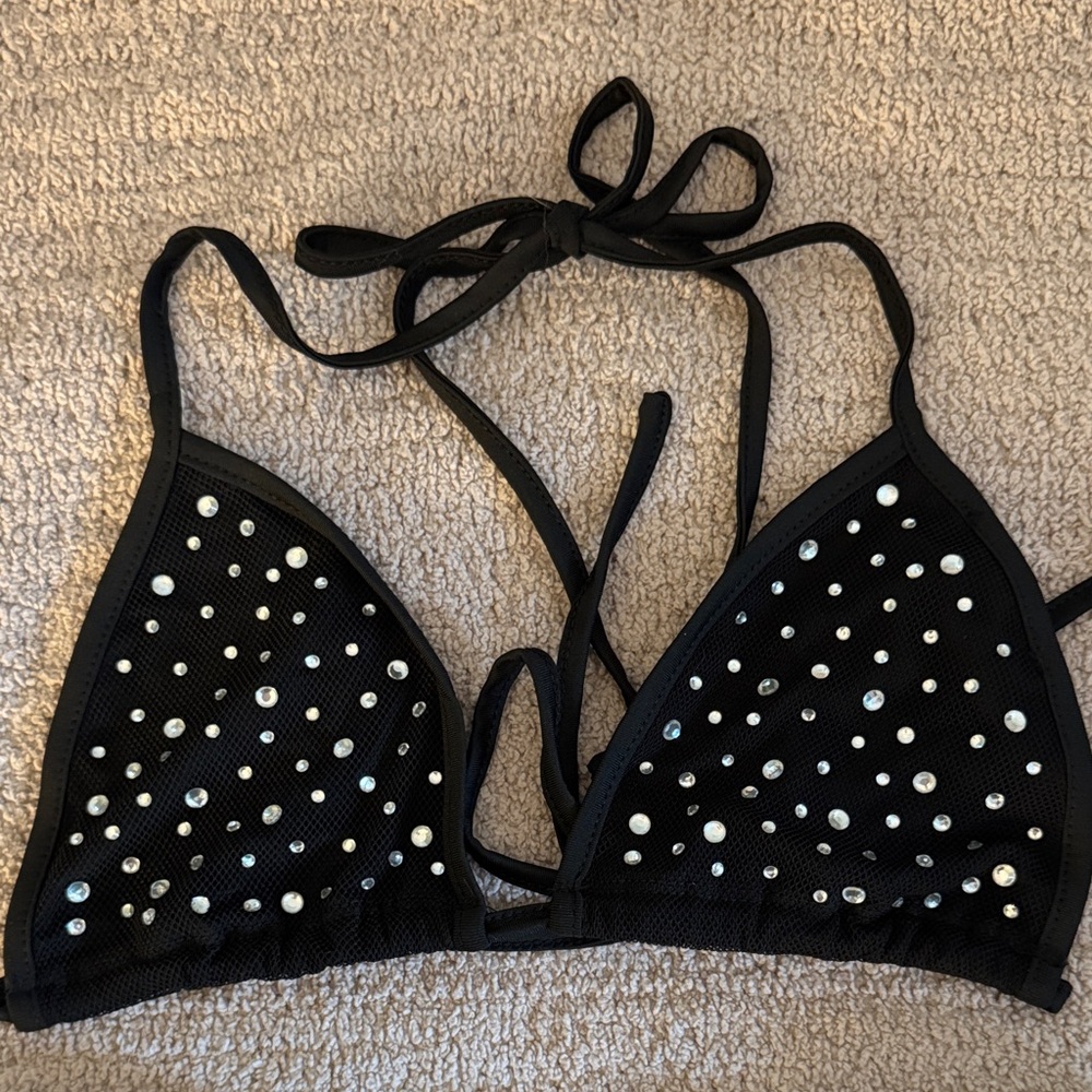 Black Set with Rhinestones - Picture 2 of 6